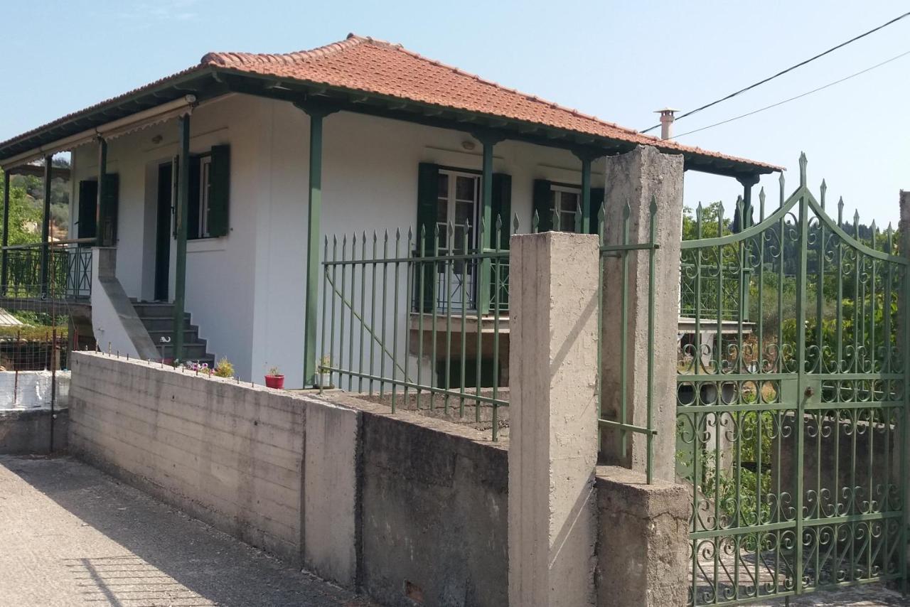Villa Anesis Asprogerakata Exterior foto